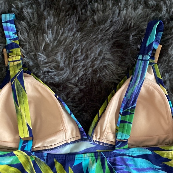 Islander tropical palm leaves print navy swim top - Picture 11 of 17